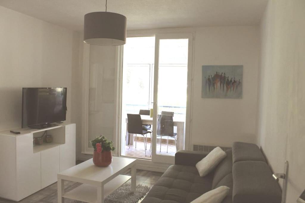 Apartment Joli T2 3mn Mer. Proche Commodite Wifi Parking
