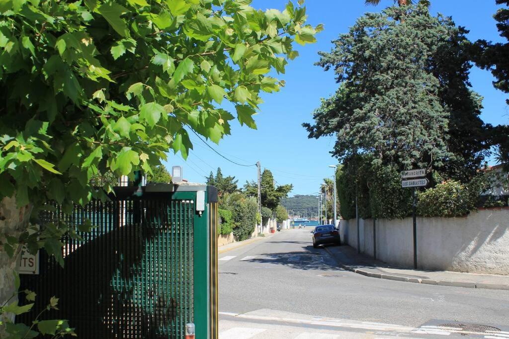 Joli T2 3mn Mer. Proche Commodite Wifi Parking Apartment